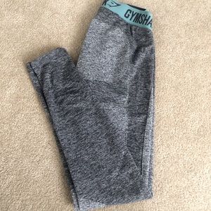 EUC gym shark leggings